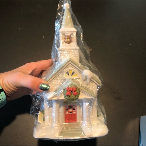 PartyLite The Church Candle Holder Holiday Decor